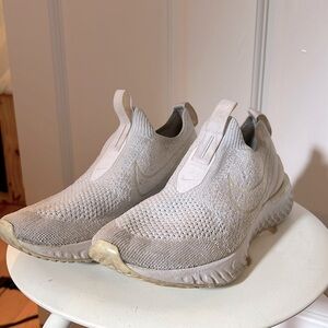 Nike Epic Phantom React Flyknit Sneakers